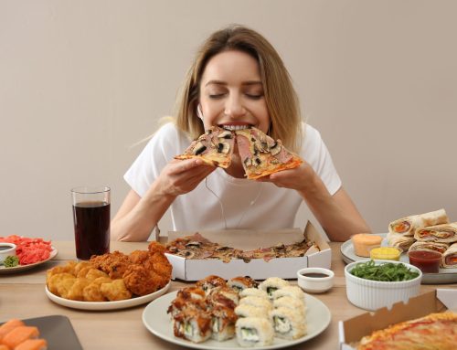 Ce înseamnă senzația de vomă și greață după masă? 7 cauze frecvente și ce poți face